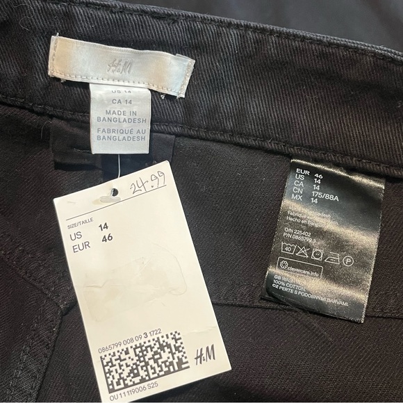 H&M Solid Black High Rise Tapered Straight Leg Loose Mom Jeans Size 14 NWT - Picture 6 of 9